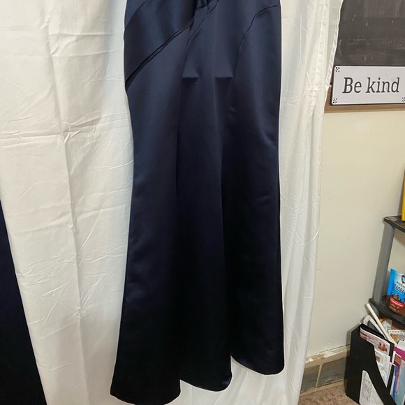 White by Vera Wang special occasion navy dress - Picture 2 of 10